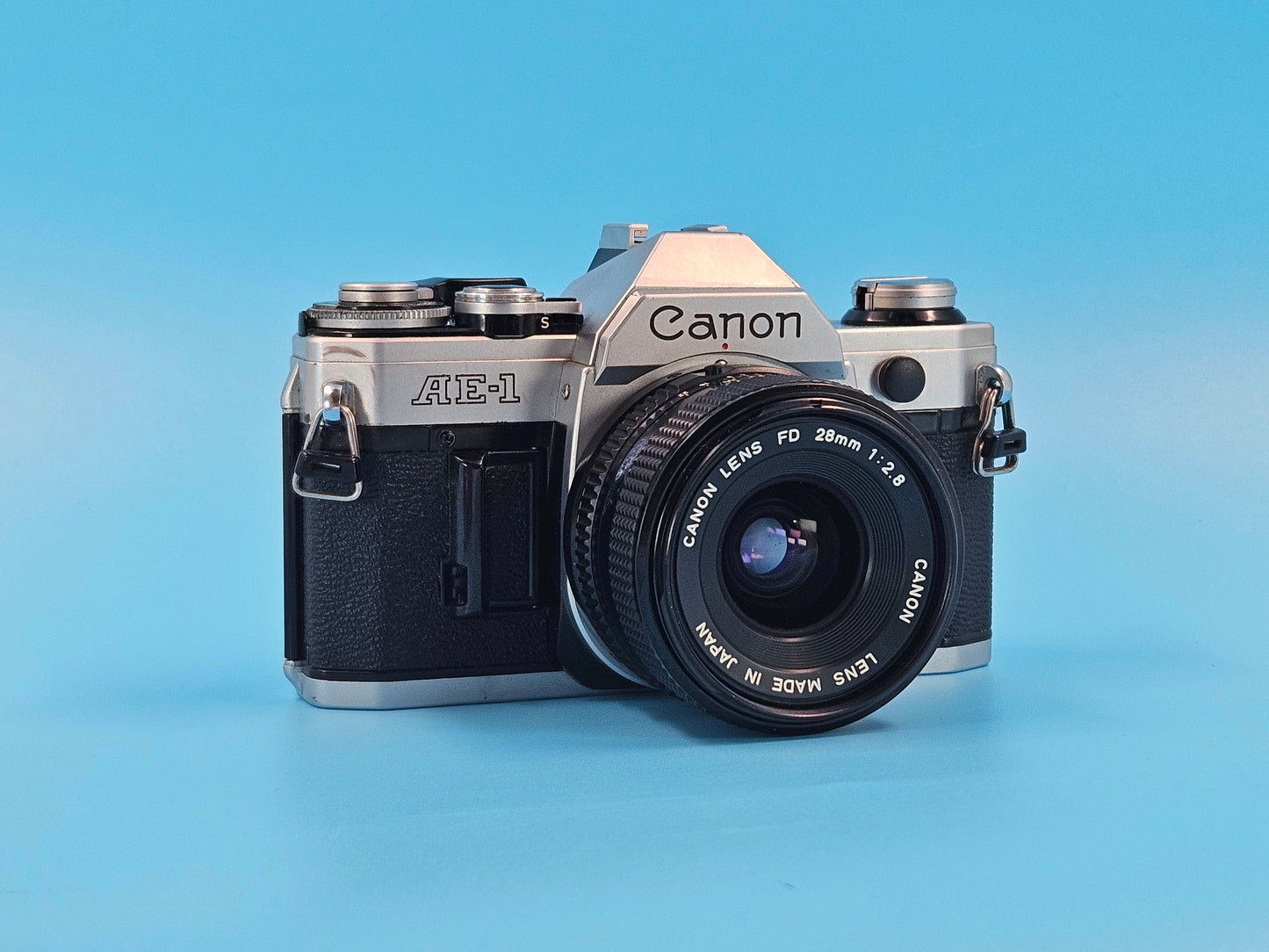 Canon AE-1 + Canon FD 50mm f1.8