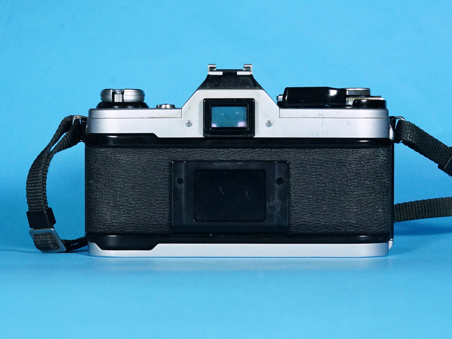 Appareil argentique canon ae-1