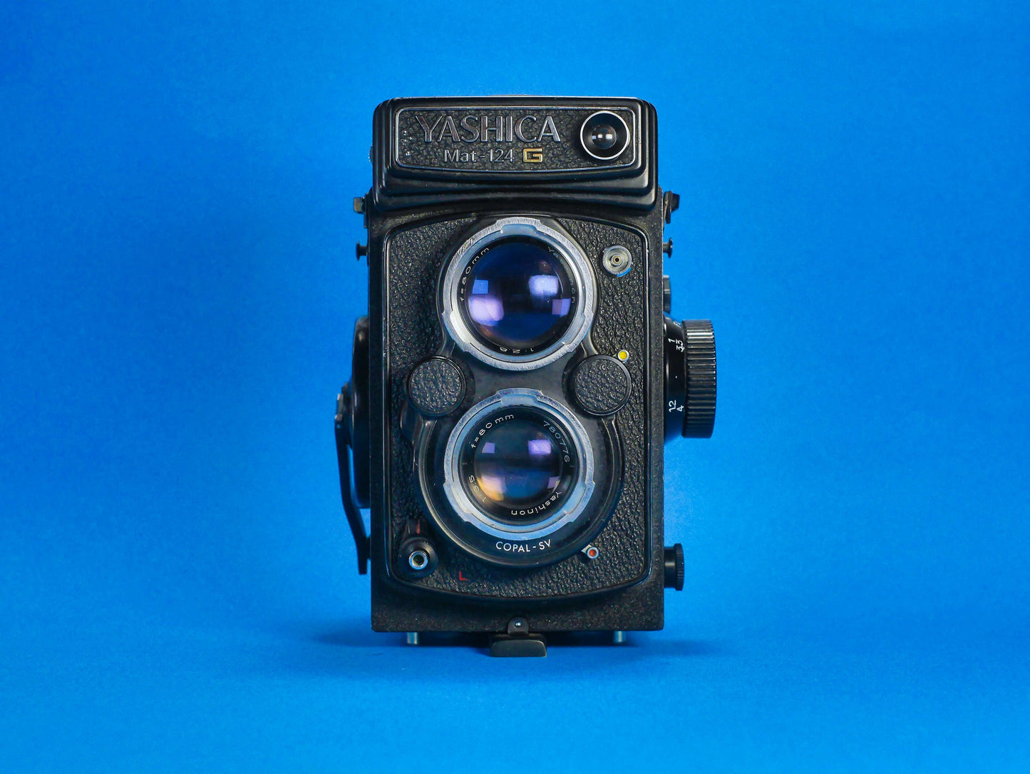 Yashica Mat 124G