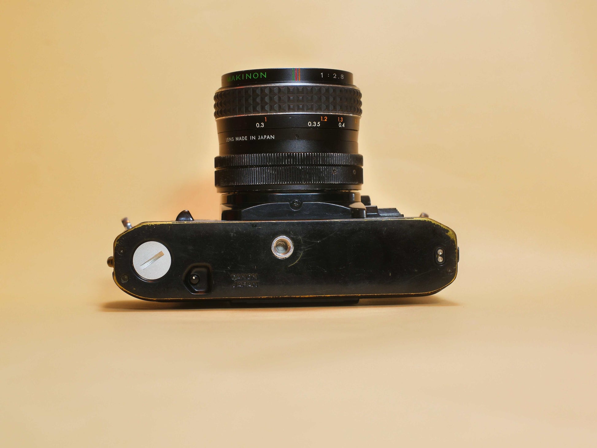 Canon AE1 Program Boîtier argenté n°: 2292881 équipé de 2 Objectifs Canon AE1 Program Boîtier argenté n°: 2292881 équipé de 2 Objectifs